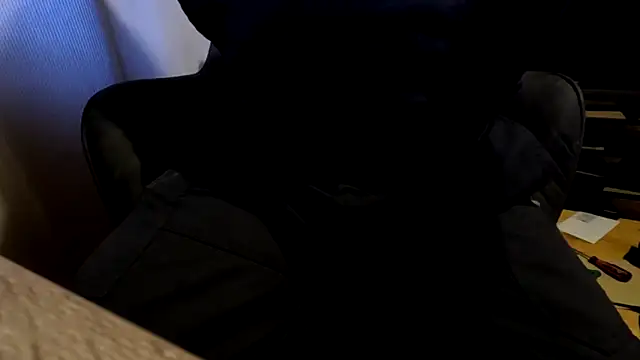 Snapshot of T0Yforeskin chatting on September 2025 08:11:02 PM T0Yforeskin online show from September 2025 08:11:02 PM