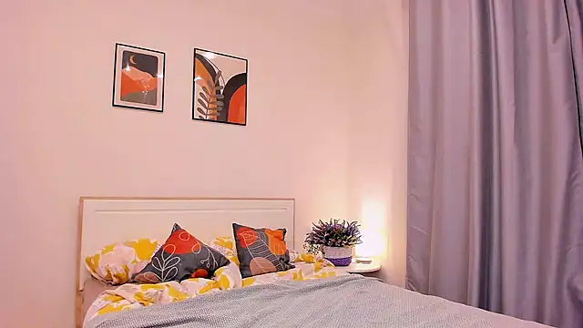 Melanie Angel online show from February 2025 05:50:01 PM