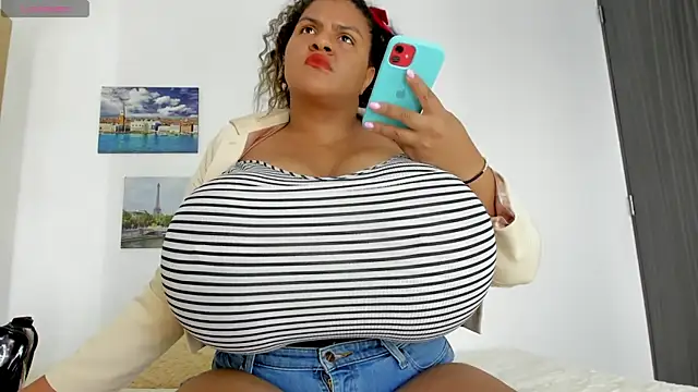 bigmom69  online show from September 2025 03:00:02 PM