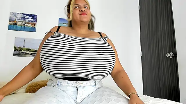 bigmom69  online show from November 2025 08:53:01 PM