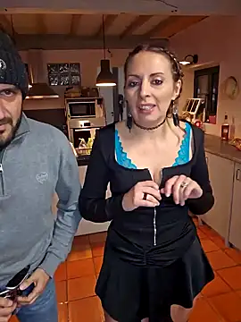 Snapshot of Jade_Emeraud chatting on January 2025 07:49:01 PM Jade Emeraud online show from January 2025 07:49:01 PM