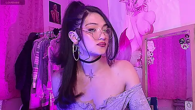 moonfiredancer online show from September 2025 08:06:01 AM