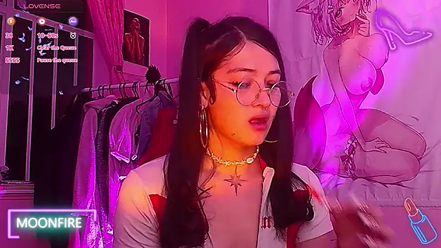 moonfiredancer online show from October 2025 01:35:01 AM