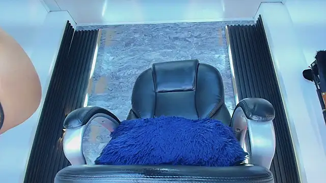 samantha venus1 online show from February 2025 02:08:01 PM