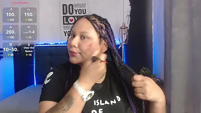 Alisteresa  online show from December 2024 03:53:02 PM