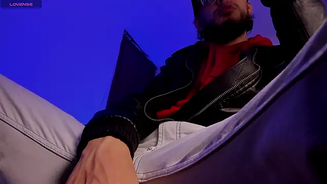 s sven03 online show from February 2026 02:48:01 AM