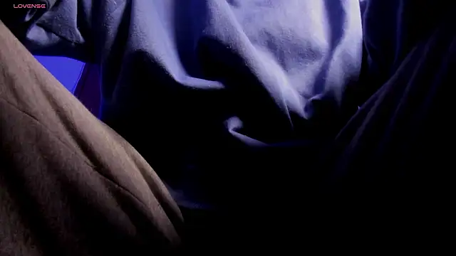 s sven03 online show from March 2026 02:33:01 PM