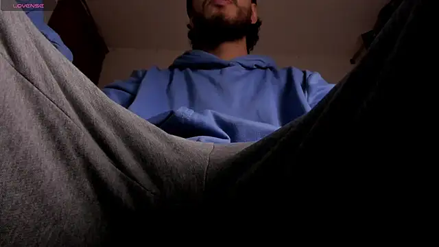 Snapshot of s_sven03 chatting on April 2026 02:51:02 AM s sven03 online show from April 2026 02:51:02 AM