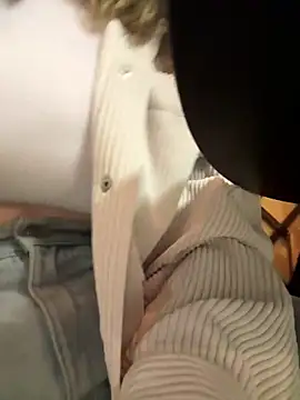 PumaShyXD online show from December 2024 01:33:02 PM