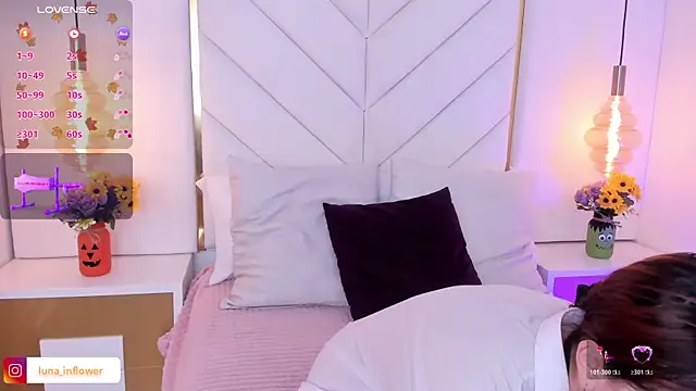 Flor delunaa online show from October 2025 12:44:02 PM