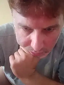 Snapshot of Olandese2682@xh chatting on June 2026 08:05:02 AM Olandese2682xh online show from June 2026 08:05:02 AM