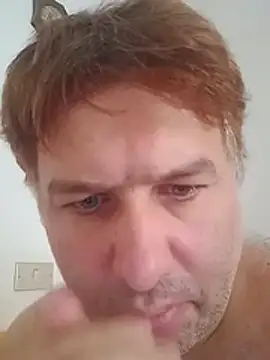 Snapshot of Olandese2682@xh chatting on July 2026 08:18:01 AM Olandese2682xh online show from July 2026 08:18:01 AM