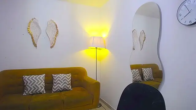 paolunaa online show from November 2025 12:54:01 AM