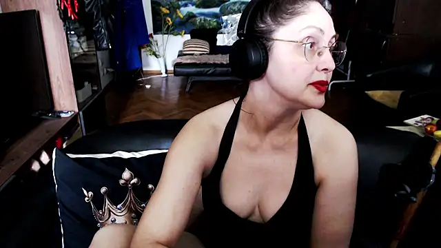 Snapshot of Imperatriza chatting on June 2026 02:49:02 PM Imperatriza online show from June 2026 02:49:02 PM