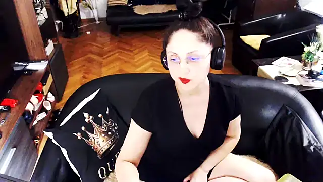 Snapshot of Imperatriza chatting on July 2026 02:05:17 AM Imperatriza online show from July 2026 02:05:17 AM