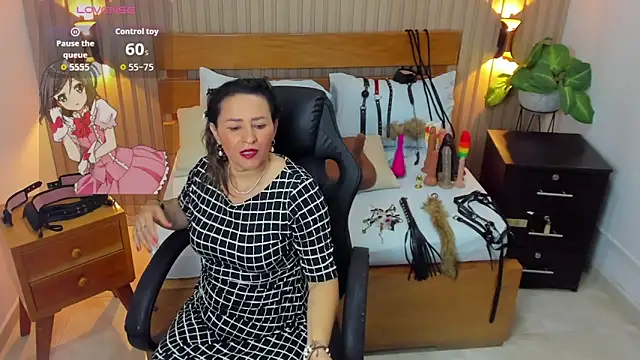 luciana ballesteros  online show from October 2025 12:20:01 PM