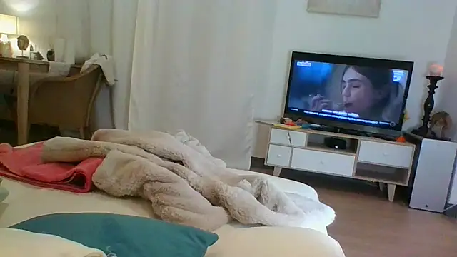 Snapshot of lyajoliee chatting on January 2025 08:27:01 PM lyajoliee online show from January 2025 08:27:01 PM