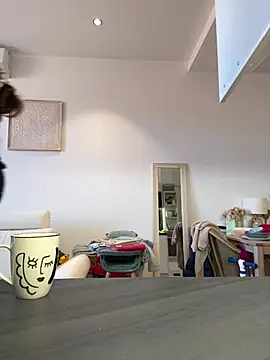 lyajoliee online show from April 2026 08:10:01 AM