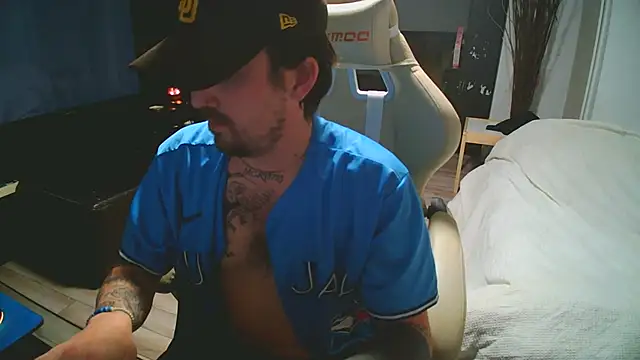 Snapshot of Tremblay_Simard chatting on December 2025 02:30:01 AM Tremblay Simard online show from December 2025 02:30:01 AM