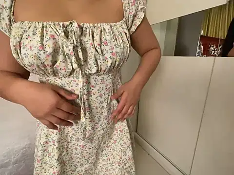 Snapshot of neelayoung chatting on February 2025 08:10:01 PM neelayoung online show from February 2025 08:10:01 PM