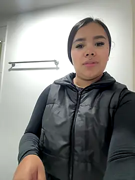 MarianaGarciaa   online show from December 2025 06:26:01 PM