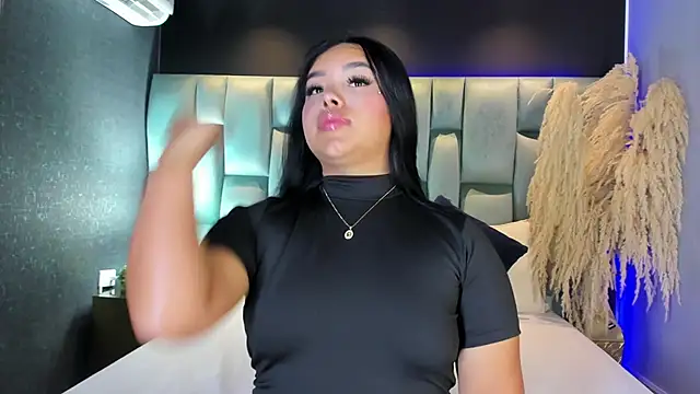 MarianaGarciaa   online show from April 2026 07:25:02 PM