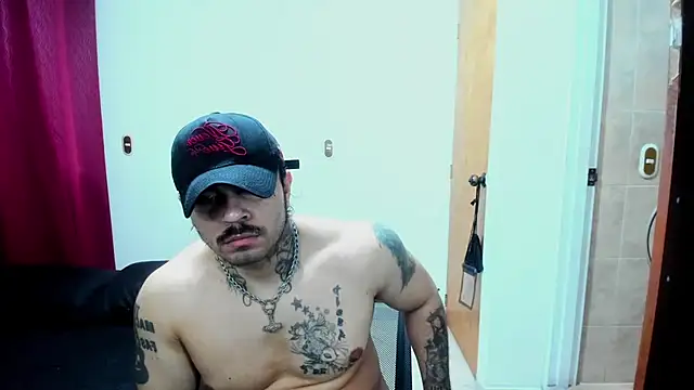 Snapshot of Van_Velckan chatting on July 2026 07:07:01 AM Van Velckan online show from July 2026 07:07:01 AM
