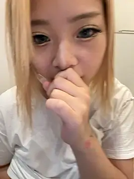 Rei1216xo online show from November 2025 03:10:02 AM