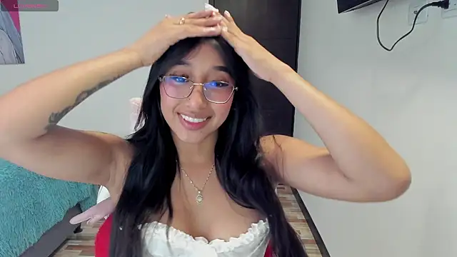 Snapshot of isa_bellaa0 chatting on March 2025 01:09:01 AM isa bellaa0 online show from March 2025 01:09:01 AM