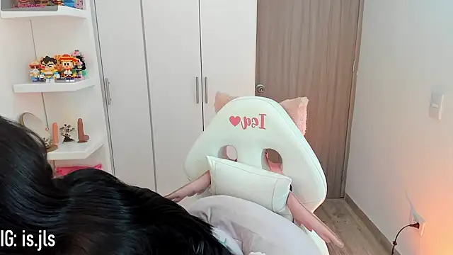 Snapshot of isa_bellaa0 chatting on October 2025 04:30:01 AM isa bellaa0 online show from October 2025 04:30:01 AM