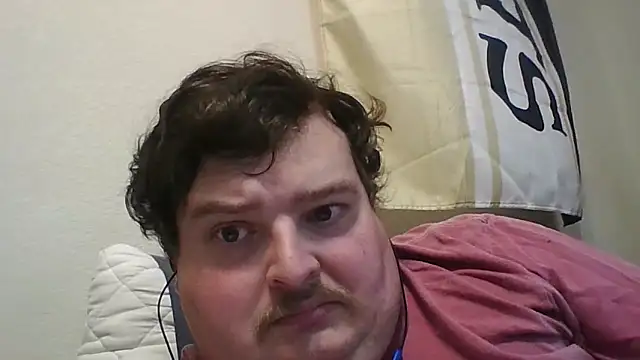 Snapshot of YelpedAverting chatting on October 2025 08:28:02 PM YelpedAverting online show from October 2025 08:28:02 PM