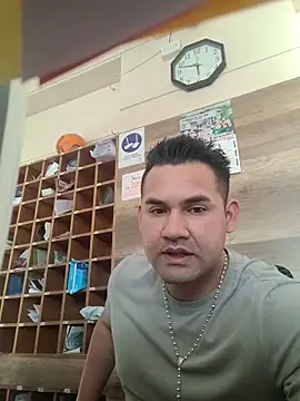 Maximil56 online show from October 2025 08:40:01 PM