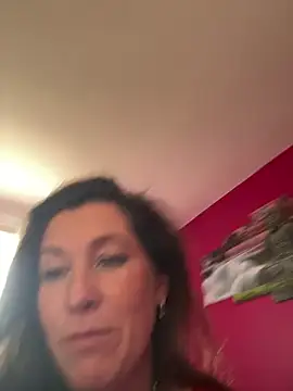 Lwhite1 online show from April 2026 04:23:01 PM