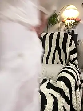 Annabody online show from February 2026 06:44:01 PM