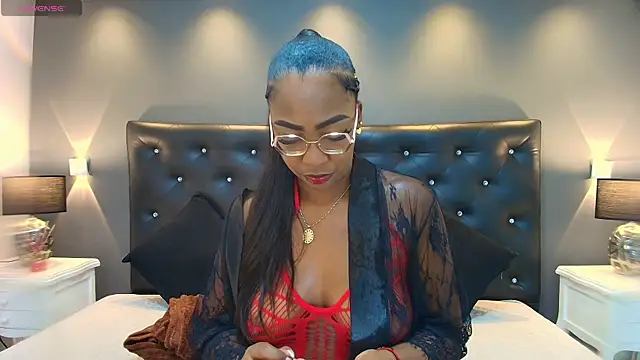 dirtyvictoria online show from December 2025 12:33:02 PM