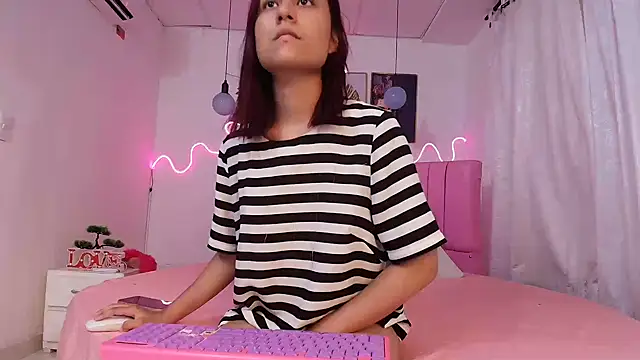 Azul horney online show from September 2025 11:04:02 PM