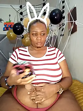 CocoBootyyy online show from October 2025 06:13:02 AM