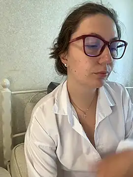 Snapshot of BeatriceTender chatting on June 2026 09:25:01 AM BeatriceTender online show from June 2026 09:25:01 AM