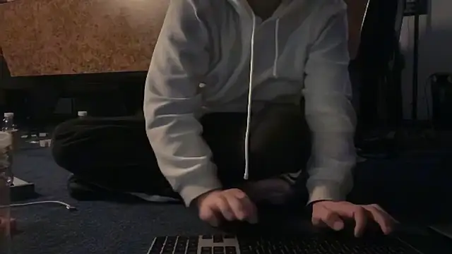 adamseed69 online show from April 2026 02:11:02 PM