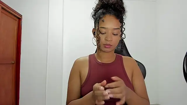 avellanatammy online show from September 2025 01:41:02 AM