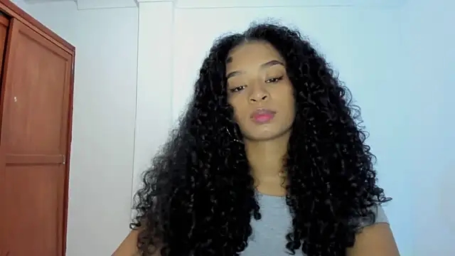 avellanatammy online show from October 2025 01:28:01 AM