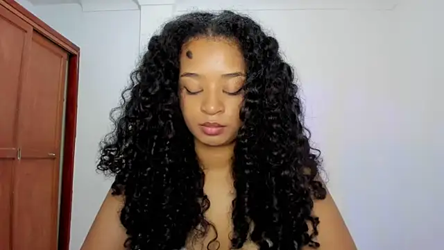 avellanatammy online show from November 2025 02:25:02 AM