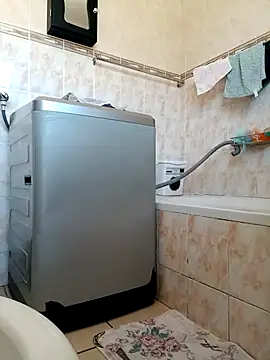 Snapshot of the_greatt chatting on November 2025 09:21:01 AM the greatt online show from November 2025 09:21:01 AM