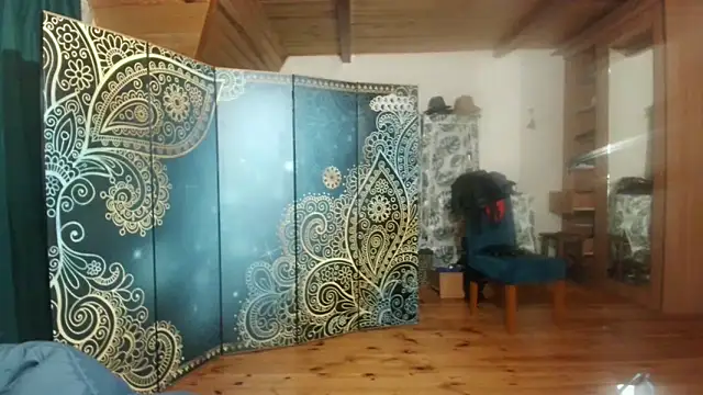 Snapshot of MilfKendra4U chatting on November 2025 10:43:02 PM MilfKendra4U online show from November 2025 10:43:02 PM