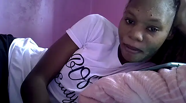 Snapshot of Cute_tamara chatting on December 2024 10:11:02 AM Cute tamara online show from December 2024 10:11:02 AM