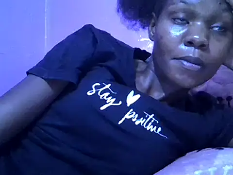 Snapshot of Cute_tamara chatting on January 2025 03:28:02 PM Cute tamara online show from January 2025 03:28:02 PM