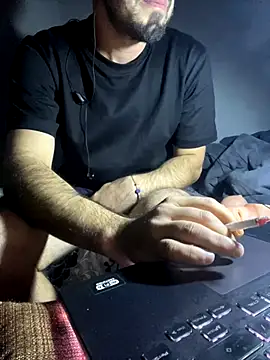 giorgakaci69 online show from November 2025 12:32:01 AM