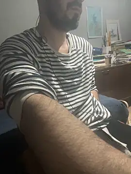 giorgakaci69 online show from April 2026 09:27:01 PM