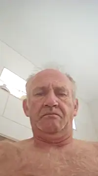 Snapshot of den-rock4u chatting on February 2025 07:09:01 PM den-rock4u online show from February 2025 07:09:01 PM