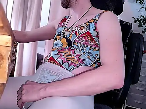 Snapshot of twinkish_90 chatting on February 2026 12:43:02 PM twinkish 90 online show from February 2026 12:43:02 PM